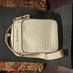 Michael Kors Crossbody bag